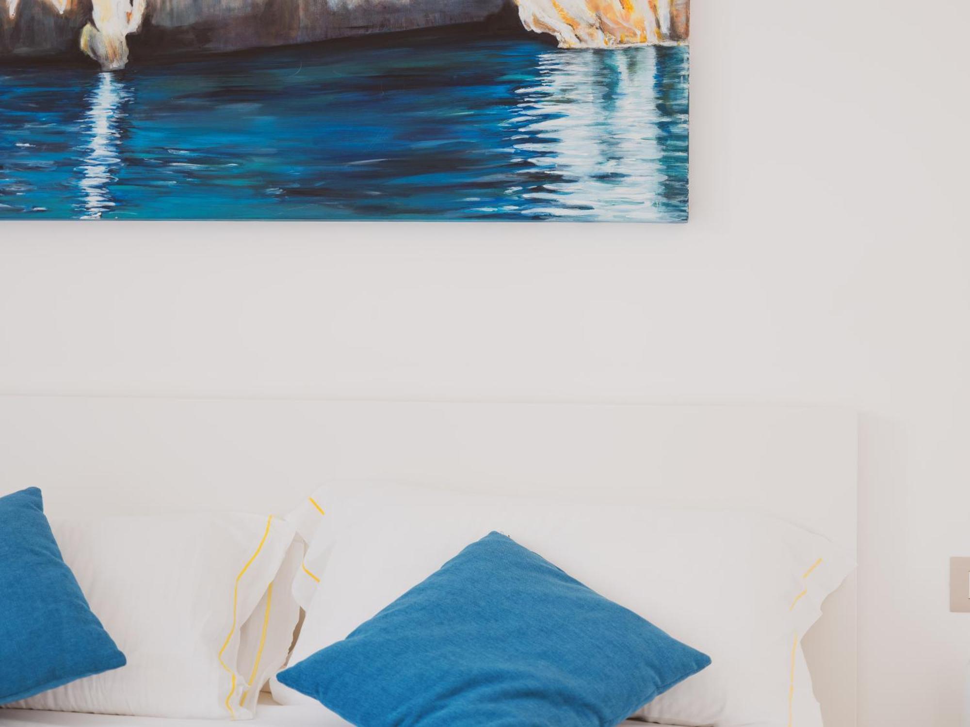 Luxury Suite La Terrazza In Pieno Centro In Cagliari Exterior photo